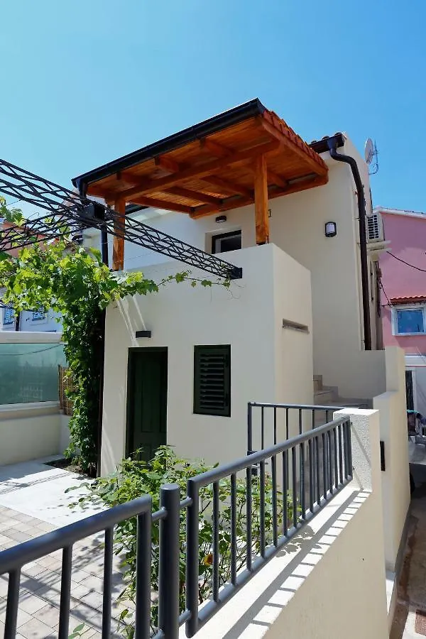 Kate Apartment Baska  0*, Baska (Krk)