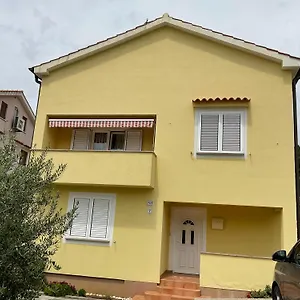  Apartament Luni Ii
